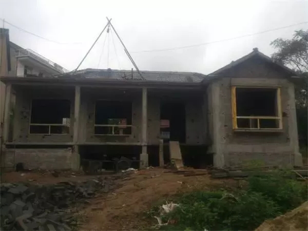 建房自訴：大叔15萬(wàn)建好一層自建房，簡(jiǎn)單舒適還省錢(qián)！