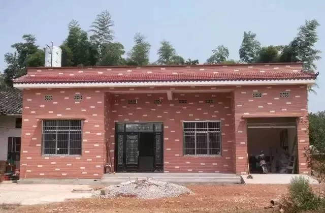 建房自述：一層帶閣樓自建房10萬搞定，養老真是很適合！
